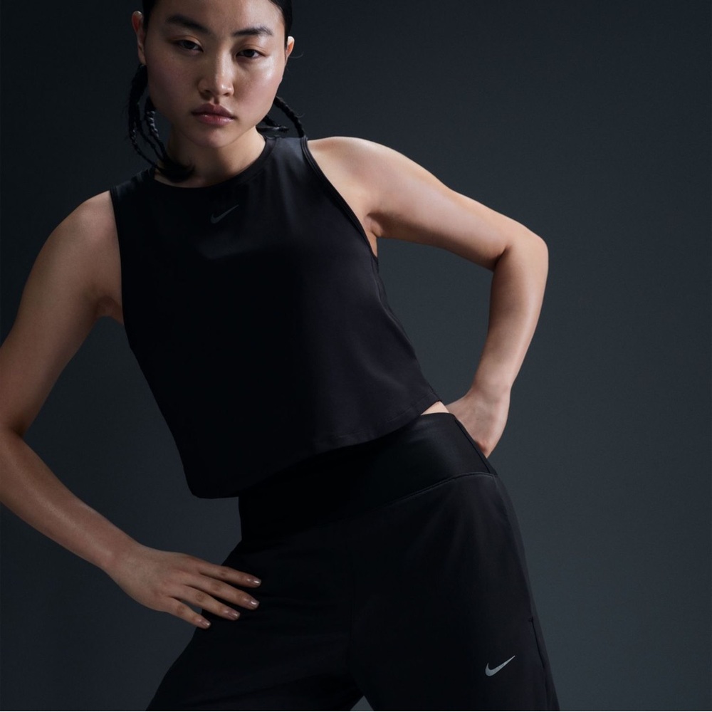 Nike Women's One Classic Dri-FIT Cropped Tank Top